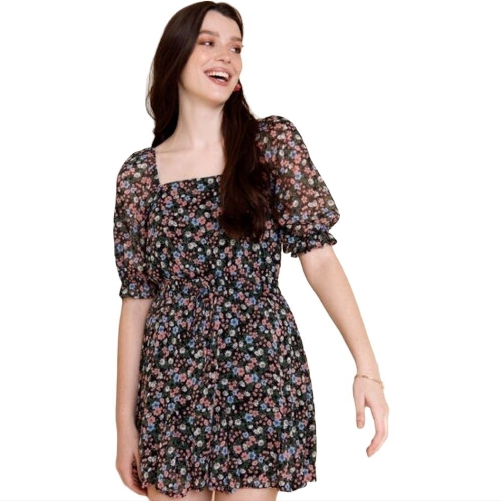 Francesca's Trixxi Ditsy Floral Godet Mini Dress size Medium